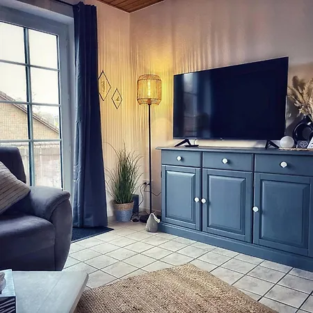 Kleine Muschelbude Mit Balkon Und Wallbox In Nessmersiel شقة *