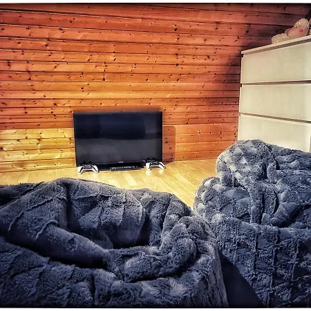 Kleine Muschelbude Mit Balkon Und Wallbox In Nessmersiel Διαμέρισμα *