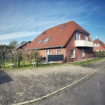 Kleine Muschelbude Mit Balkon Und Wallbox In Nessmersiel شقة دورنوم